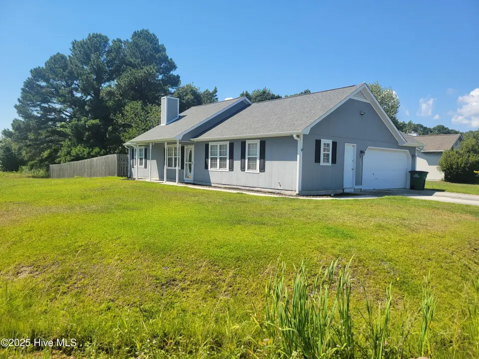 101 Glenwood Drive, Hubert, NC 28539 – photo 1 of 41: 20250905_135753