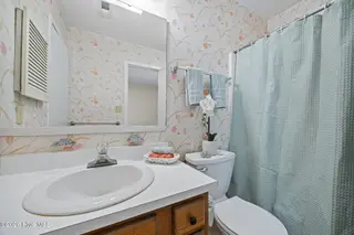 9100 Reed Drive 1108, Emerald Isle, NC 28594 – photo 24: En-Suite Bathroom 2