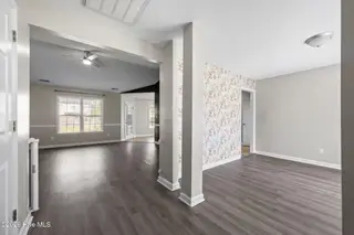 300 Carlisle Court, Jacksonville, NC 28540 – photo 6: 27-web-or-mls-_RAD5032