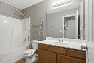 2820 Walter Drive, New Bern, NC 28562 – photo 16: Full Bath