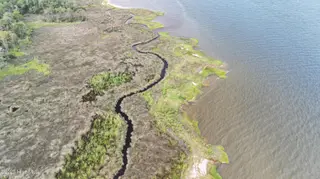 239 98 Garbacon Drive, Beaufort, NC 28516 – photo 12: DJI_20250805092958_0340_D