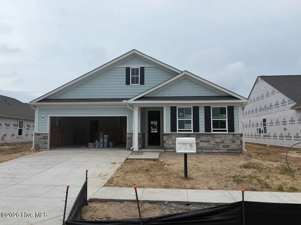 4289 Farmfield Drive, Navassa, NC 28451 — 3-bedroom home in Lakes at Riverbend, Navassa, NC, photo 1 of 11: Glenmore A