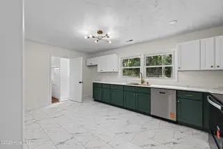 300 Walnut Drive, Jacksonville, NC 28540 – photo 6