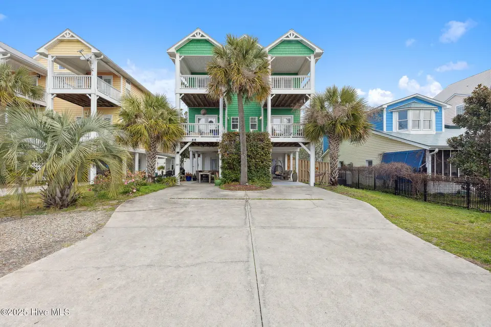 704 Ocean Boulevard 2, Carolina Beach, NC 28428 – photo 1 of 44: 704 Ocean Blvd 2