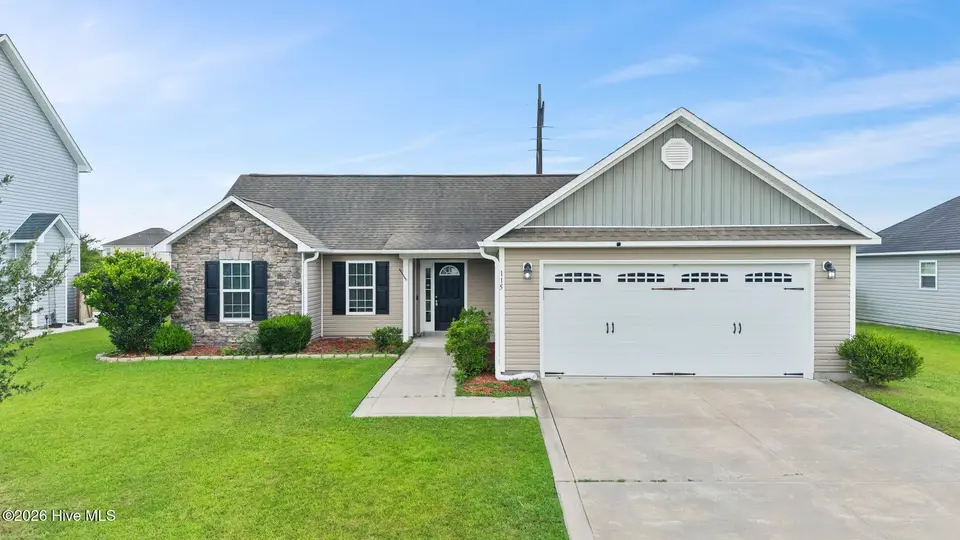 115 Cavalier Drive, Jacksonville, NC 28546 – photo 1 of 48
