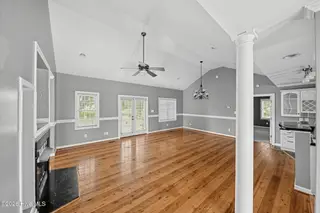 1108 Greenmeade Court, Greenville, NC 27858 – photo 3: 02_1108_Greenmeade_Ct-Living_room-0112
