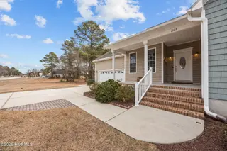 2123 Caracara Drive, New Bern, NC 28560 – photo 4: 41-web-or-mls-0C0A3826