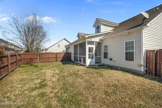 1912 Leighton Drive A, Greenville, NC 27834 – photo 7: 5-web-or-mls-BLS_0002