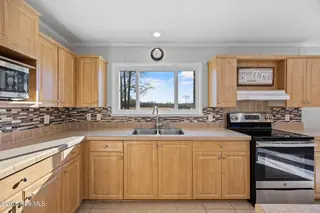3805 Bell Williams Road, Currie, NC 28435 – photo 4: 33_kitchen