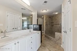 100 Olde Towne Yacht Club Drive 507, Beaufort, NC 28516 – photo 23: Master Bath