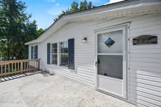 193 Peach Street, Clarkton, NC 28433 – photo 5: 7_front entryway