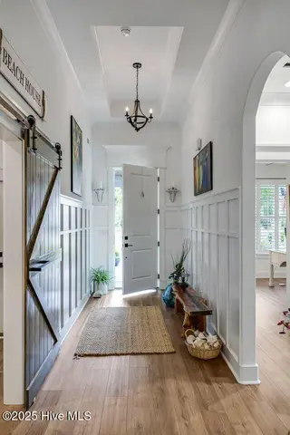 8861 Nottoway Avenue NW, Calabash, NC 28467 – photo 7: Entry Foyer