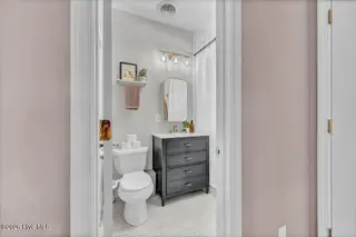 307 S 17th Street, Wilmington, NC 28401 – photo 16: Primary Bathroom