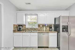 304 Carlisle Court, Jacksonville, NC 28540 – photo 19: DSC_6481