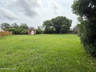 406 Craven Street, Beaufort, NC 28516 – photo 2: Backyard