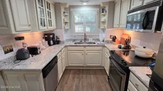 1310 Ann Street, Beaufort, NC 28516 — 2-bedroom townhome in Beaufort Village Townhomes, Beaufort, NC, photo 14 of 52