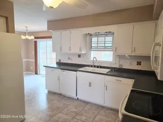 709 Plantation Drive, New Bern, NC 28562 – photo 2: 20260126_105746~2