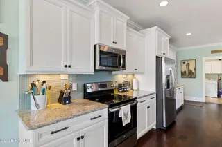 1236 N Caswell Avenue, Southport, NC 28461 – photo 20: Kitchen