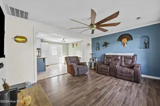 487 Fowler Manning Road, Richlands, NC 28574 – photo 12: 12_living room