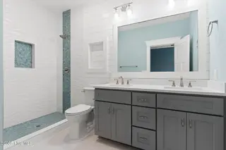 228 NE 56th Street, Oak Island, NC 28465 – photo 21: 21-web-or-mls-CAMMediaLLC.com (21 of 34)