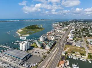 104 S 3rd Street J1 & Slip #55 Atlantic Harbour, Morehead City, NC 28557 – photo 4: Atlantic Harbor J-1 and slip #55