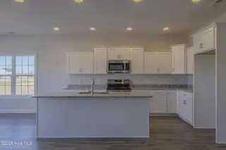 214 Windsor Run Boulevard, Jacksonville, NC 28546 – photo 8: IMG_4090-HDR
