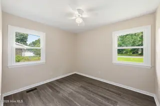 1040 Broad Creek Road, New Bern, NC 28560 – photo 19: 22-web-or-mls-0C0A7765