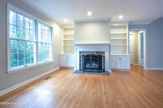 585 Donald Ross Drive, Pinehurst, NC 28374 – photo 13: Fireplace