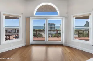 609 Emerald Drive, Emerald Isle, NC 28594 – photo 21: 0Q4A1357