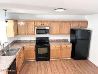 607 Streamwood Drive 607, Jacksonville, NC 28546 – photo 8: 8) 66441-695688db5af80