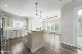 8983 Mango Bay Court NE, Leland, NC 28451 — 4-bedroom townhome in Compass Pointe, Leland, NC, photo 12 of 53: Open Concept Living