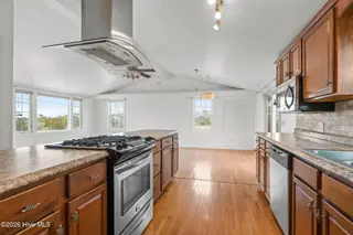2917 Highway 70, Beaufort, NC 28516 – photo 14: 11-web-or-mls-1S3A8074
