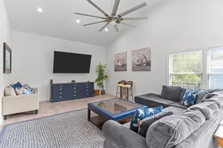 214 Mcglamery Street, Oak Island, NC 28465 — 3-bedroom home in Yaupon Beach, Oak Island, NC, photo 12 of 56: 31-web-or-mls-BTS01611