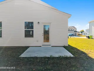 508 Sandy Hollow Drive, Jacksonville, NC 28540 – photo 8: WIL-Sandy Hollow Dr-Givens-508 Sandy Hol