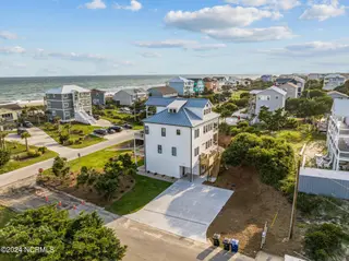 101 Melaine Street ., Emerald Isle, NC 28594 – photo 4: 61-web-or-mls-DJI_0181