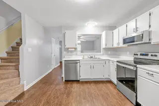 909 Timberlake Trail, Jacksonville, NC 28546 – photo 5: DSC_2452