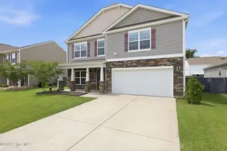 321 Ginger Drive, New Bern, NC 28560 – photo 4: 2-web-or-mls-0C0A8302