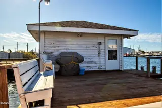 519 Atlantic Beach Causeway, Atlantic Beach, NC 28512 – photo 10: 519 Atlantic Beach Cswy