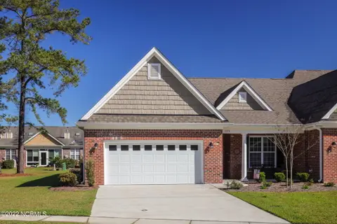 1178 Greensview Cir, Leland