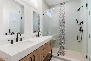 524 N Kinston Avenue, Atlantic Beach, NC 28512 – photo 12: Primary Bath
