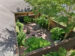 813 Greenbriar Road, Kinston, NC 28501 – photo 6: 6-web-or-mls-DJI_20260513100519_0002_D