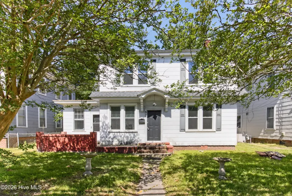 915 N Road Street, Elizabeth City, NC 27909 – photo 1 of 17: Front