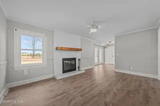 219 Leon Drive, Greenville, NC 27858 — 3-bedroom home in Lake Glenwood, Greenville, NC, photo 5 of 34: 23-web-or-mls-LHV_8179