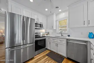 510 W Bogue Boulevard, Atlantic Beach, NC 28512 – photo 18: kitchen