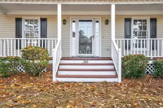 301 Woodfield Drive, Nashville, NC 27856 – photo 4: 003-301WoodfieldDrive-Nashville-NC-27856