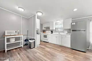 1072 Salter Path Road, Salter Path, NC 28512 – photo 16: Kitchen