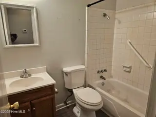 1859 N Kerr Avenue, Wilmington, NC 28405 – photo 7: Full Bath
