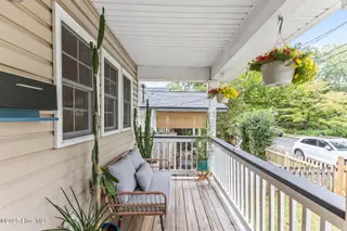 2105 Gibson Avenue, Wilmington, NC 28403 — 3-bedroom home in Carolina Place, Wilmington, NC, photo 2 of 26: 004_2105_gibson_avenue-04_209
