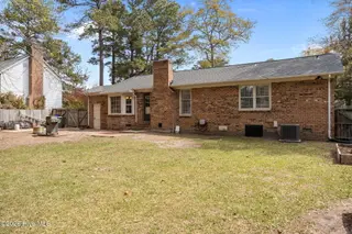 3400 Sherwood Drive, Greenville, NC 27858 – photo 7: 11-web-or-mls-BLS_0008