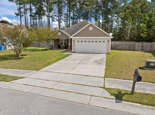 719 Savannah Drive, Jacksonville, NC 28546 – photo 4: 14-web-or-mls-14
